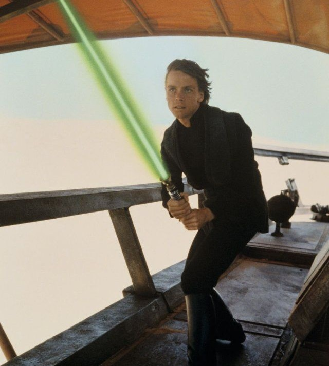 Upvote this photo of Luke Skywalker for no reason