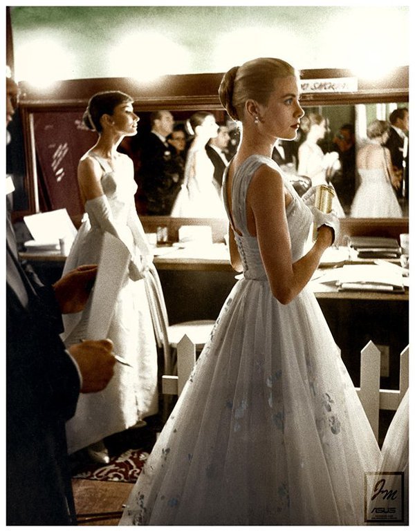 Audrey Hepburn and Grace Kelly backstage at the 1956 Academy Awards