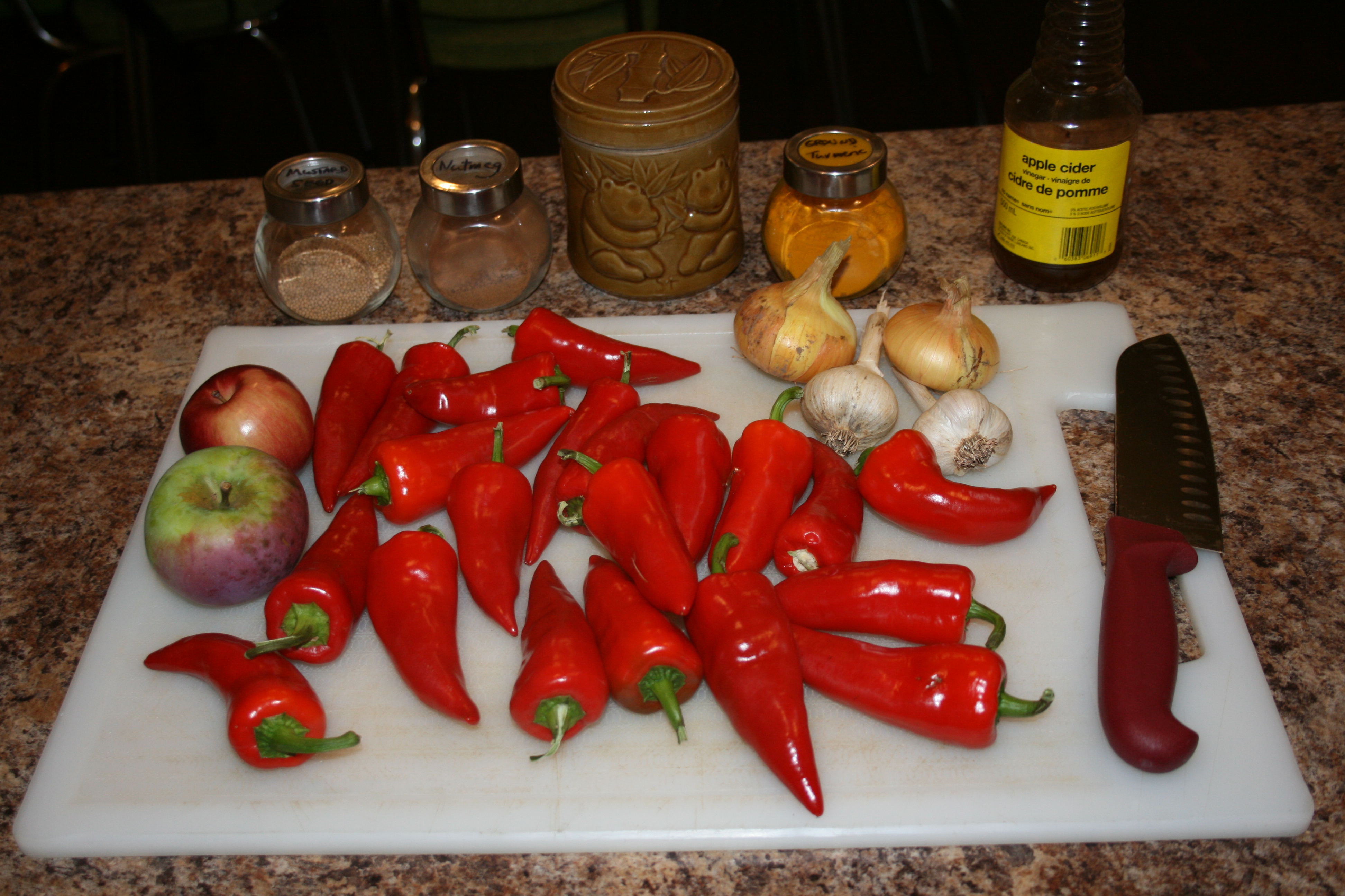 The leaves are turning colour and the kids are back in school. Let's make some hot sauce!