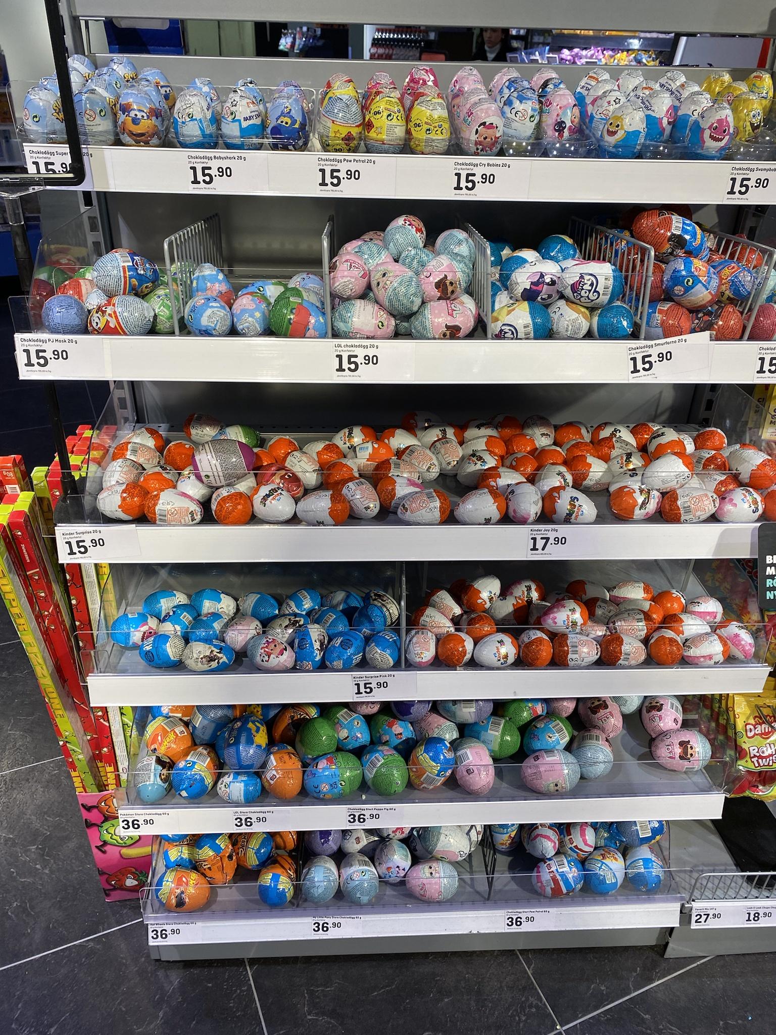 Quickly before the Americans wake up!