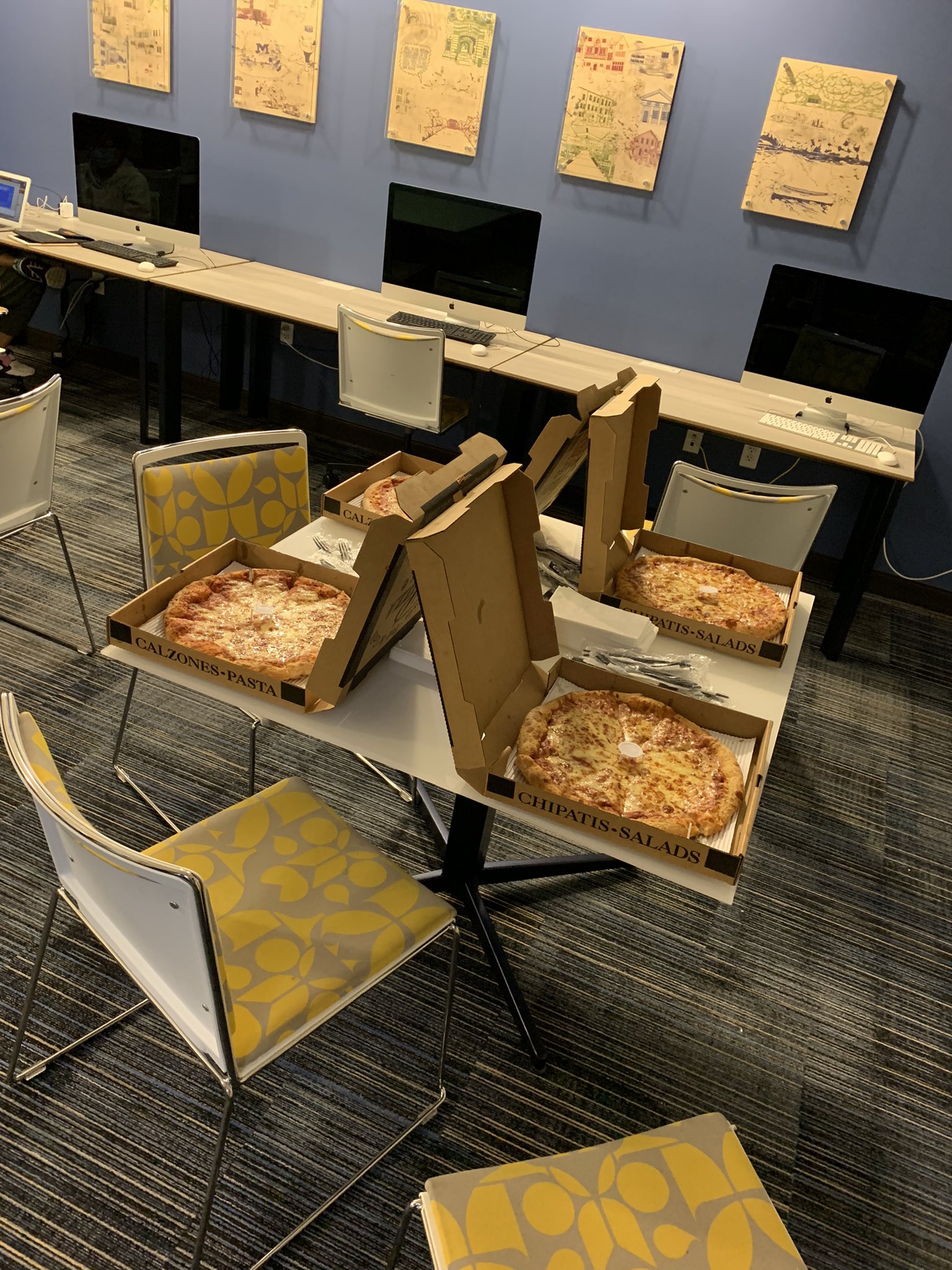 I organized a free &ldquo;how to write an essay&rdquo; session for the building where I&rsquo;m staying (full of undergrads). Was advertised in the building newsletter. Bought a bunch of pizza. Nobody showed up. I&rsquo;m actually so sad.