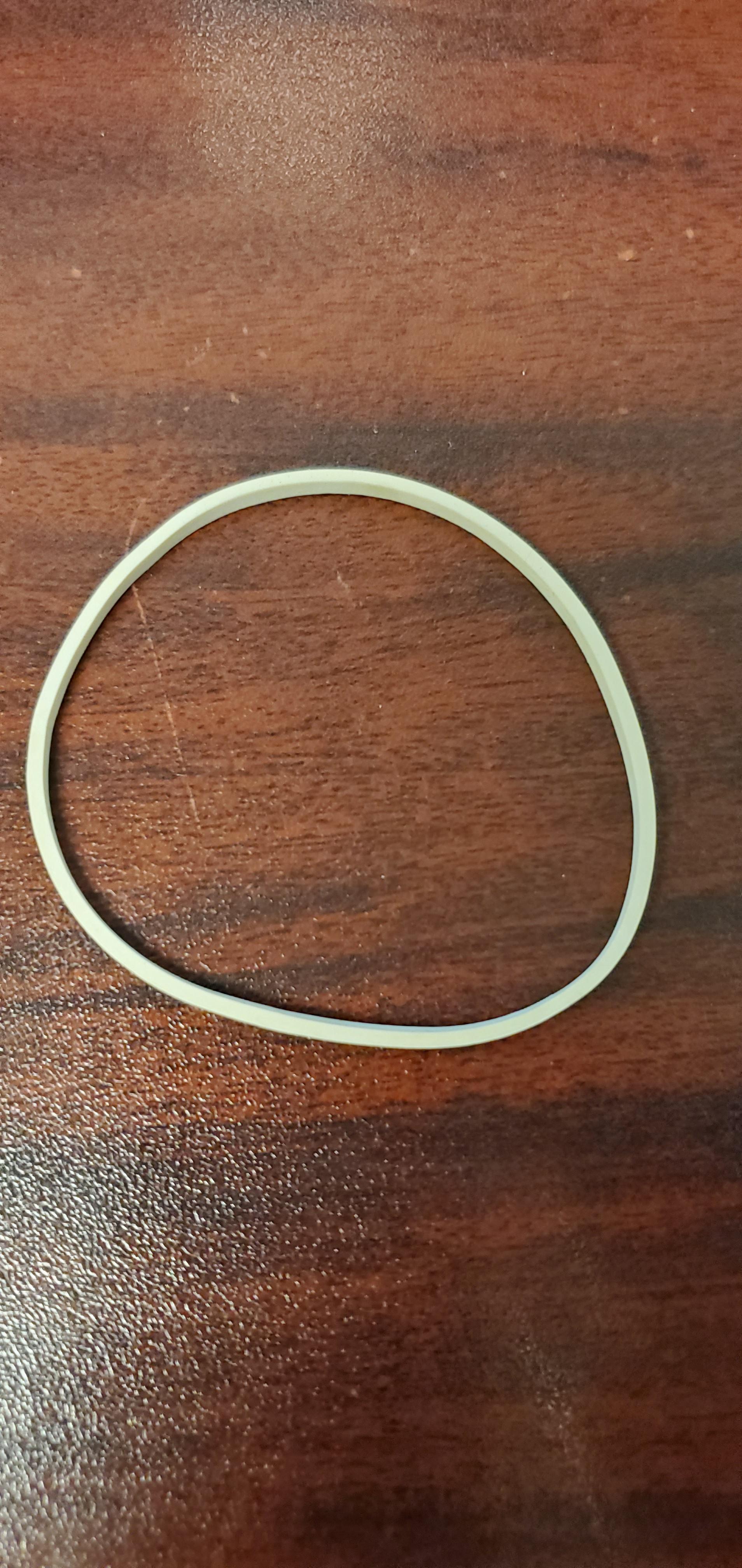A very nice rubber band i found today.