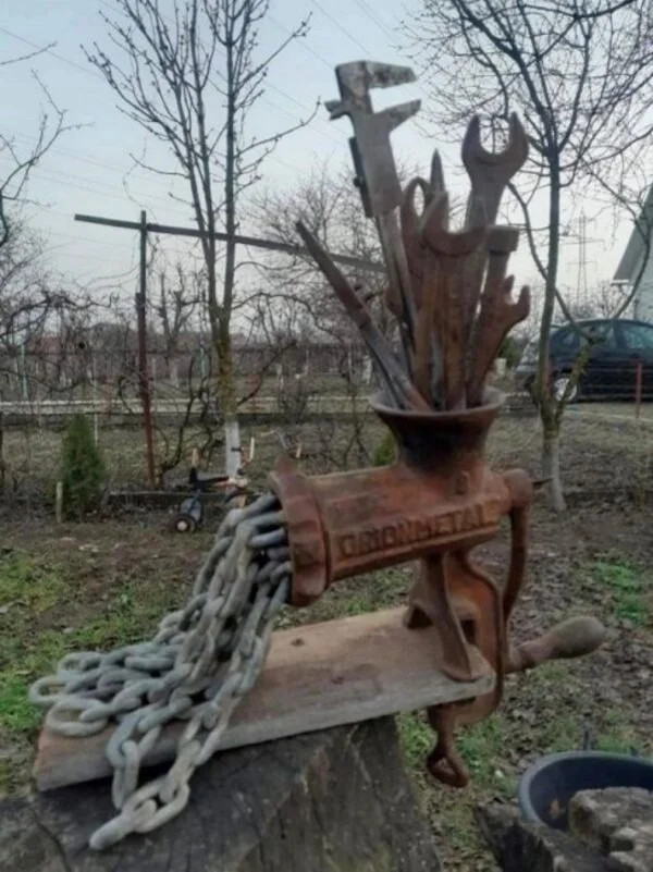 Performance&nbsp; art...