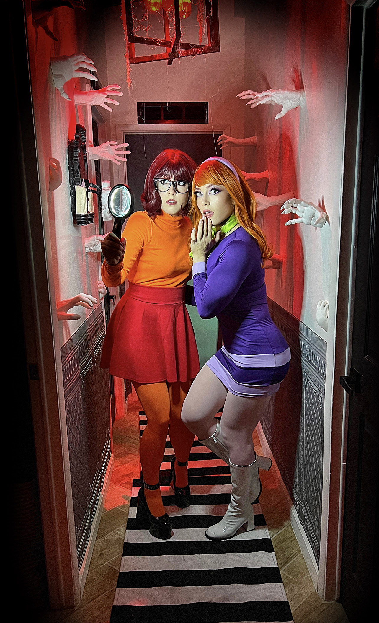 Velma & Daphne Halloween costumes/cosplay