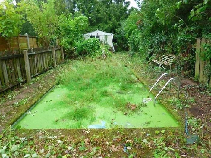 Terrible photos taken by real estate agents.&nbsp;