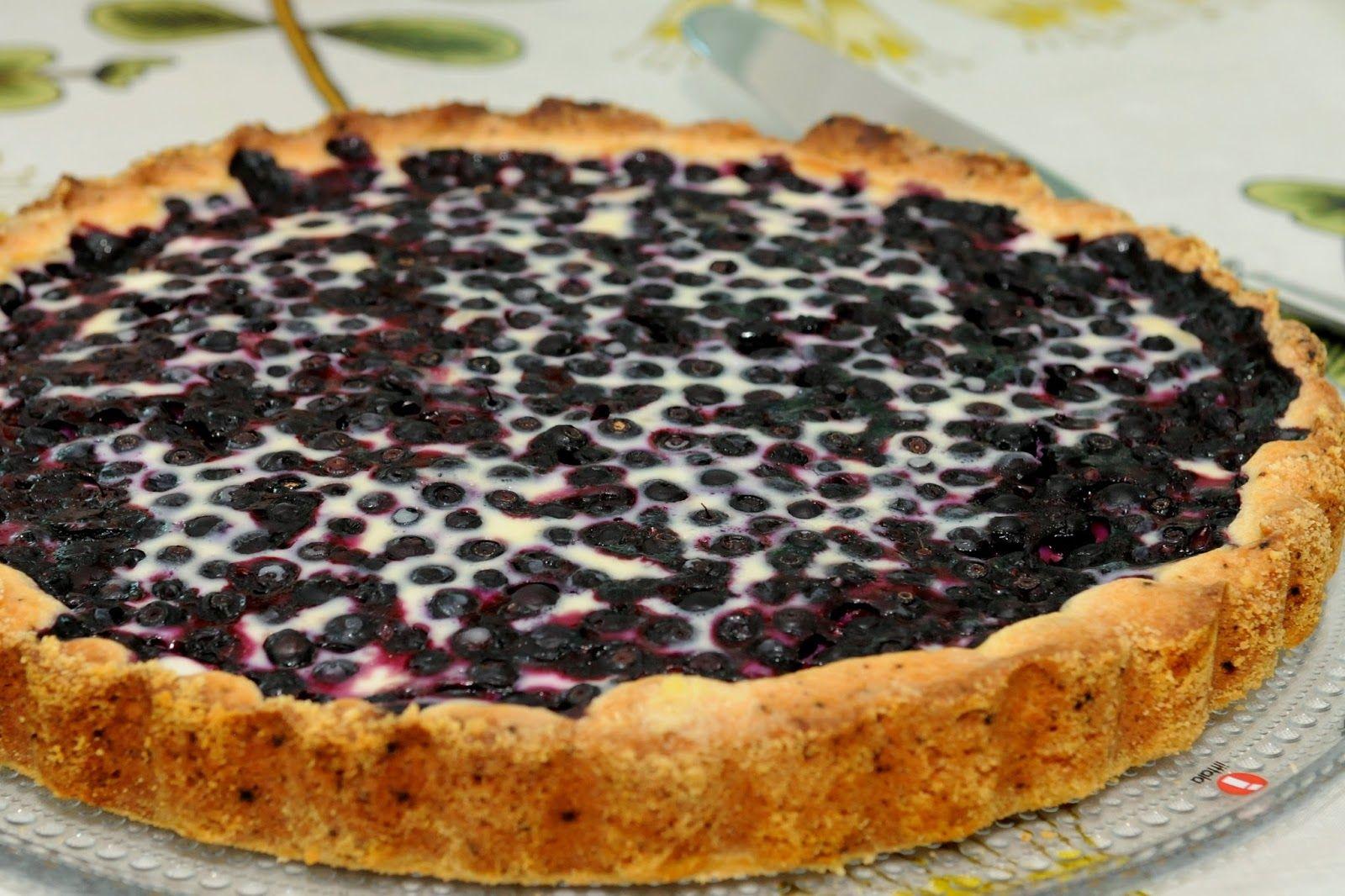 Finnish blueberry pie