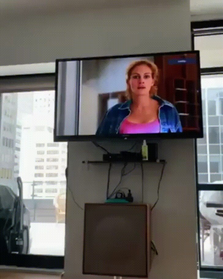 "I love you Julia Roberts..."