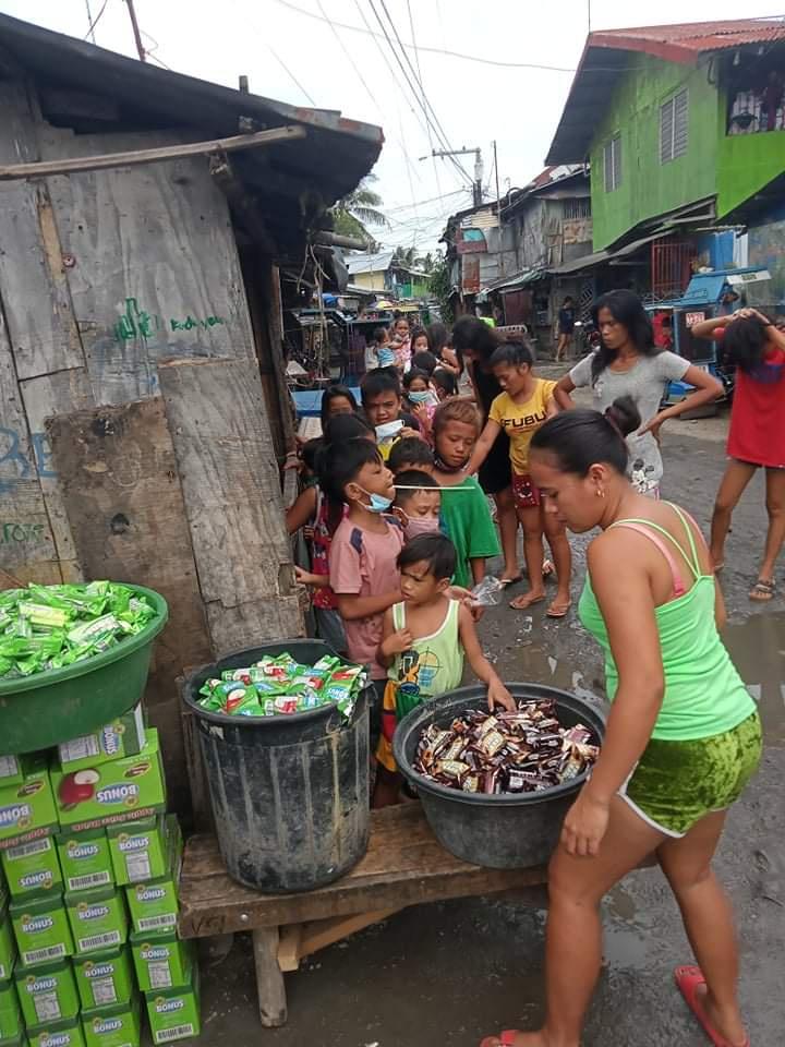 A FREE MEAL DAY. 138TH Day of Community Work by Miss Filipina.