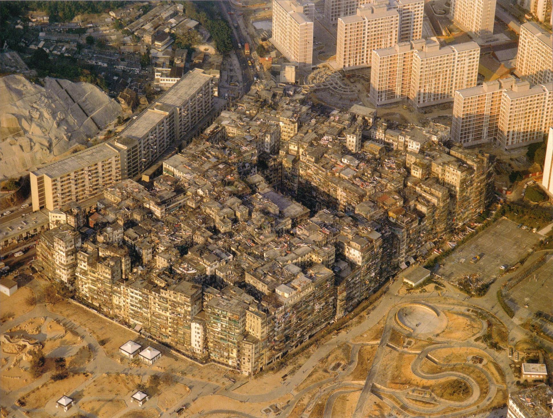 Kowloon Walled City - How?