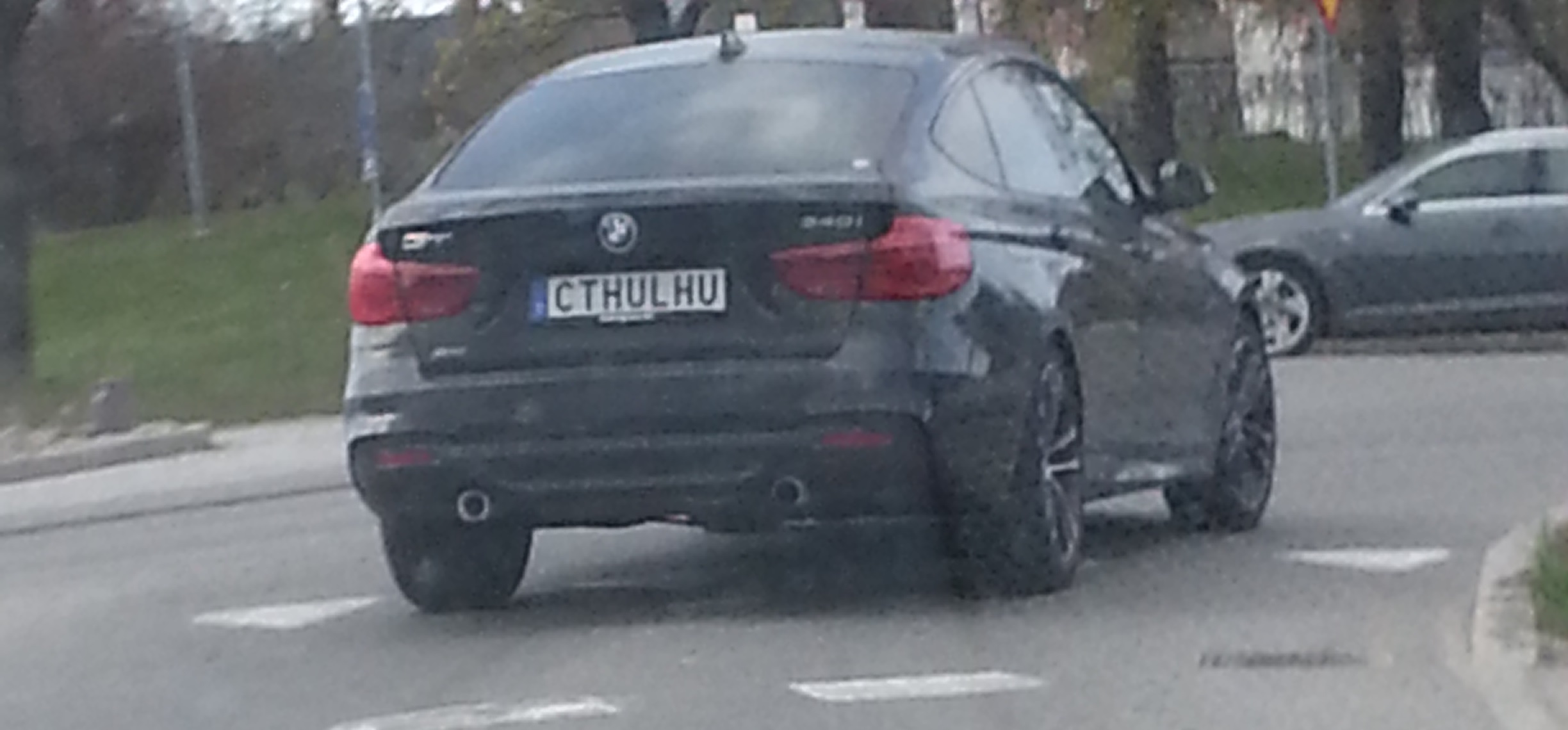 I don't always spot custom plates, but when I do Ph'nglui mglw'nafh Cthulhu R'lyeh wgah'nagl fhtagn