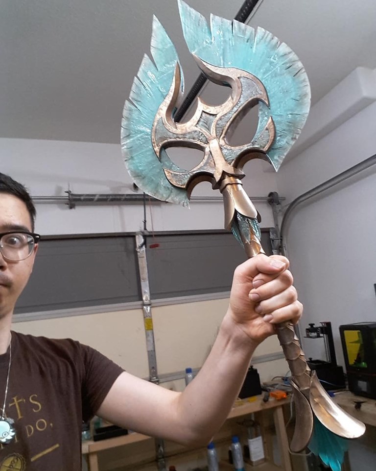 I heard /r/gaming likes Skyrim props, here is a Glass War Axe I 3d printed 2 years ago.